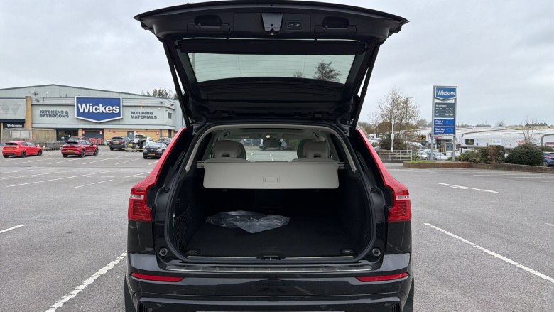 Volvo XC60 2.0 T8 [455] RC PHEV Ultimate Dark 5dr AWD Gtron Estate